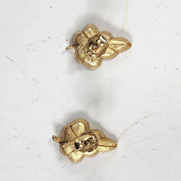 Gold Leaf Post Earrings Stick Pin Set Faux Diamond Avon Vtg Costume Jewelry Box - Picture 8 of 9